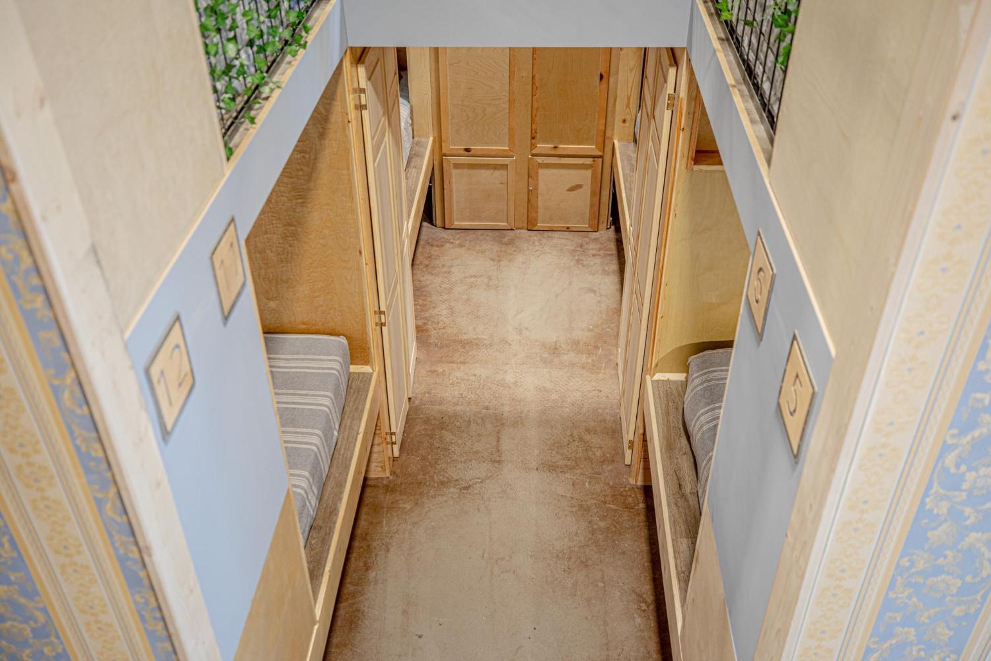 Social Stays - Santa Barbara'S First Hostel On State Street Екстериор снимка
