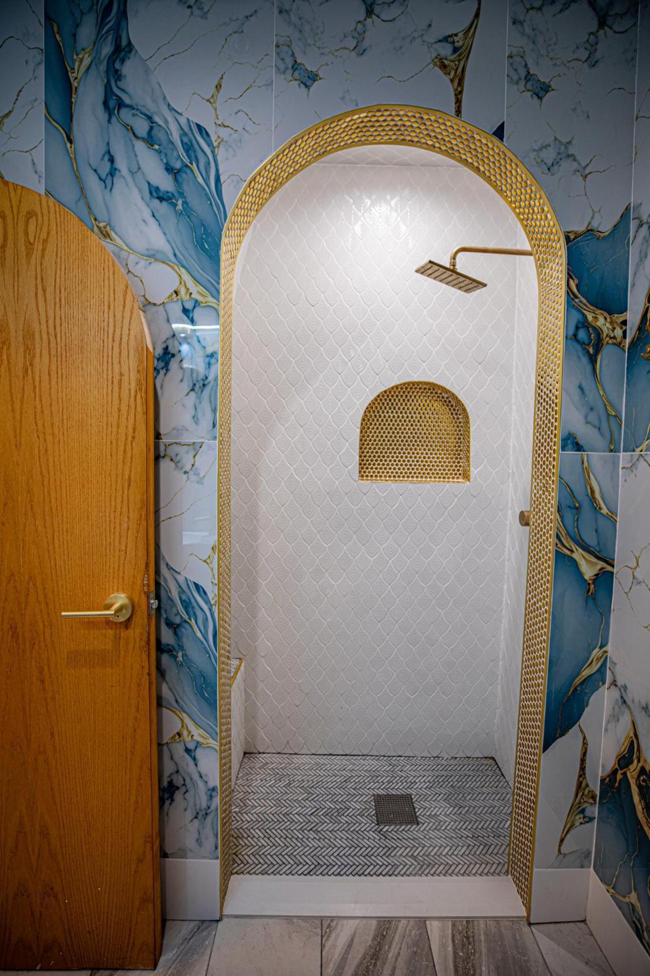 Social Stays - Santa Barbara'S First Hostel On State Street Екстериор снимка